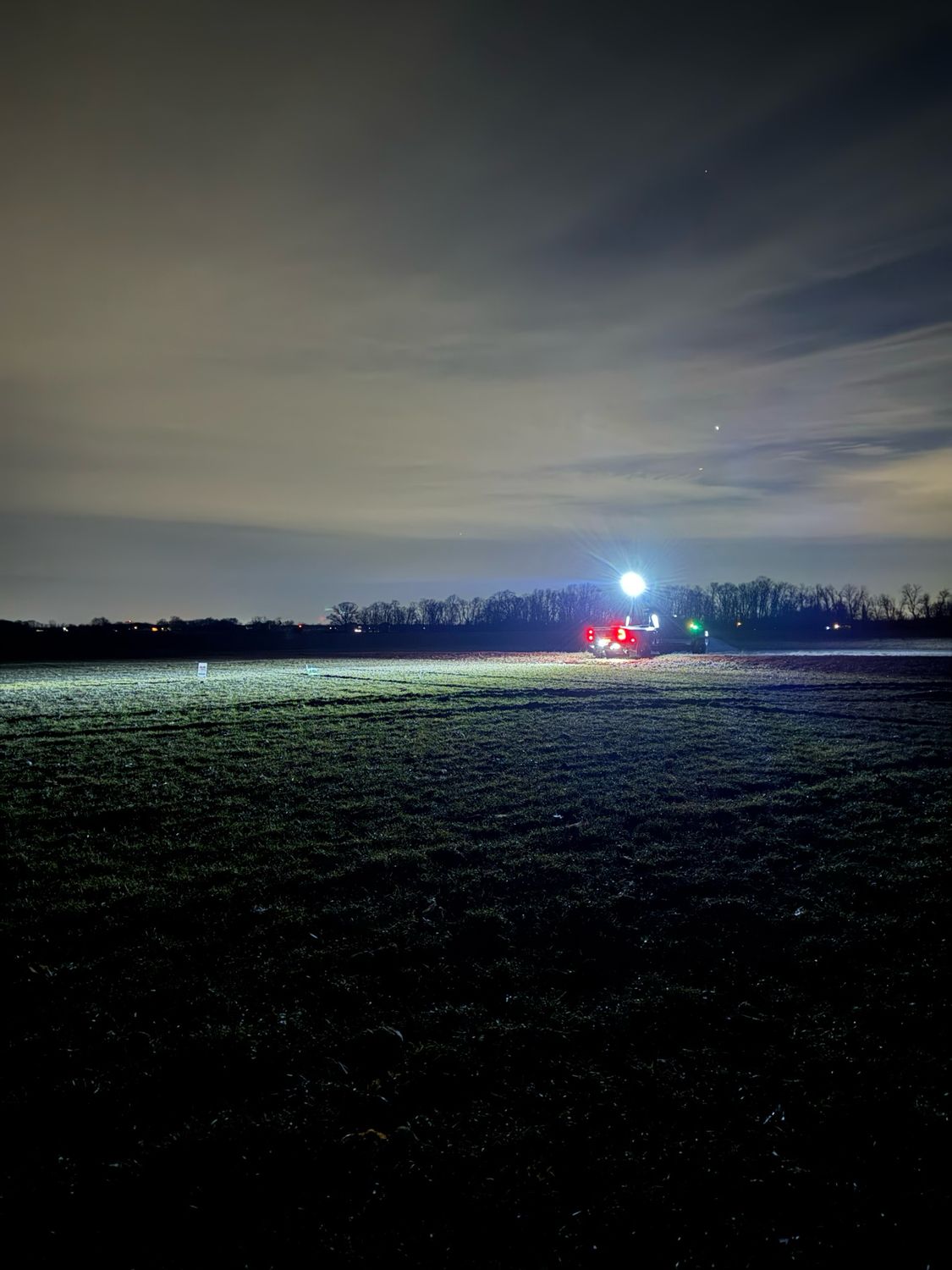 12 Foot Single Truck Bed Mounted Light Tower 23,200 Lumens