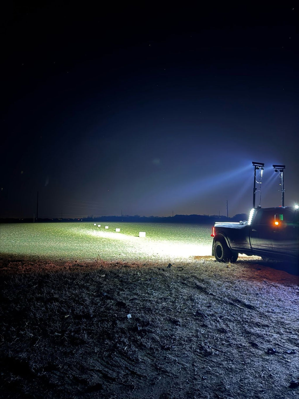 9 Foot Tall Set Truck Bed Mounted Light Tower 22,680 Lumens