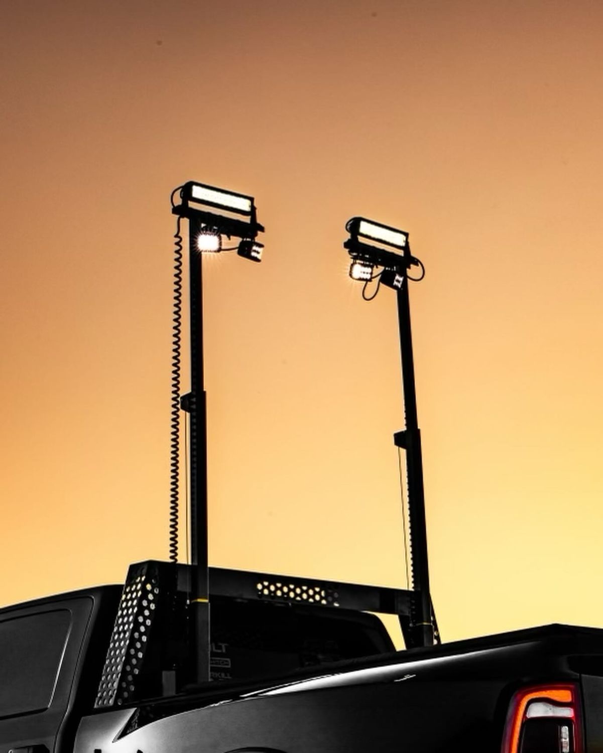 9 Foot Tall Set Truck Bed Mounted Light Tower 14,360 Lumens
