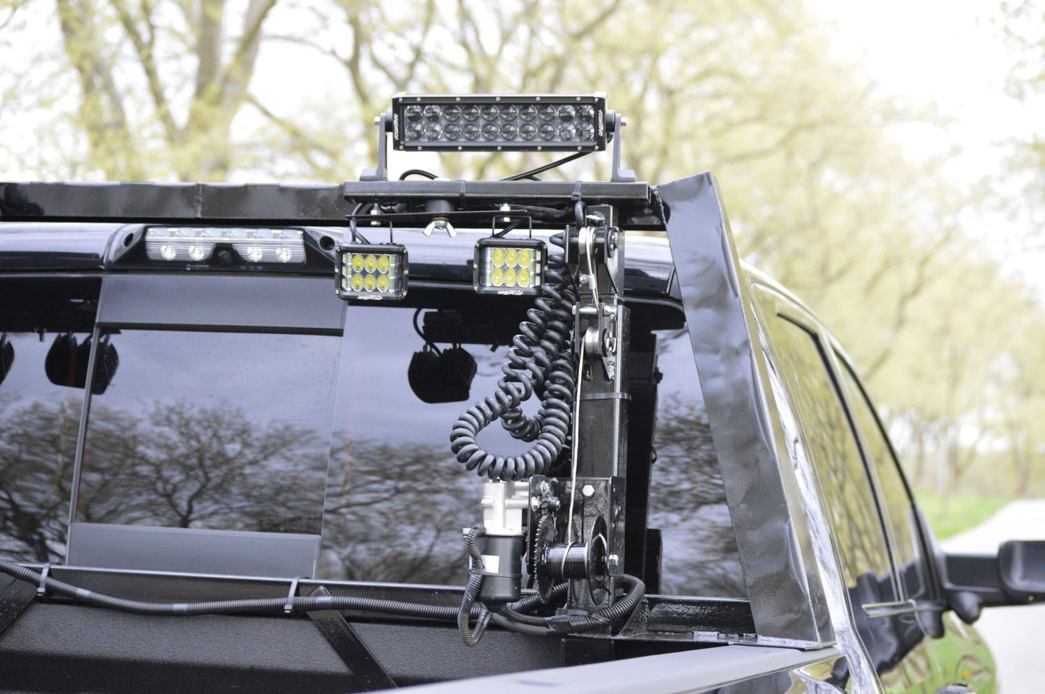 9 Foot Tall Set Truck Bed Mounted Light Tower 14,360 Lumens